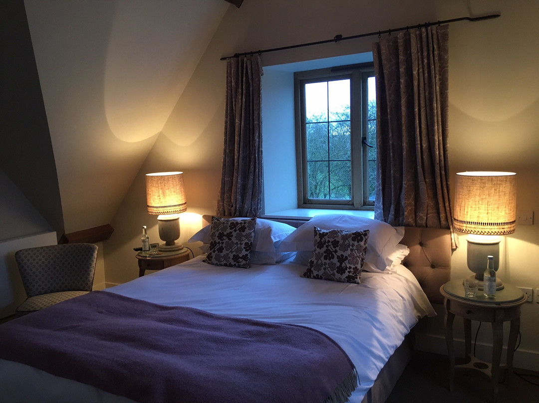 The Swan Inn Swinbrook主图