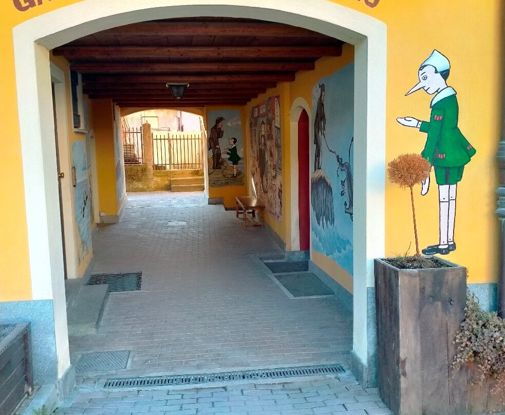 Il centro storico e i murales di Pinocchio-Vernante必去景点