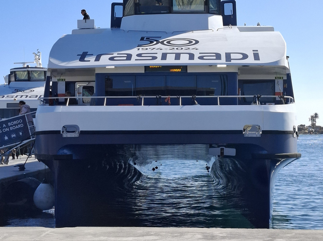 Far De La Mola-El Pilar de la Mola必去景点