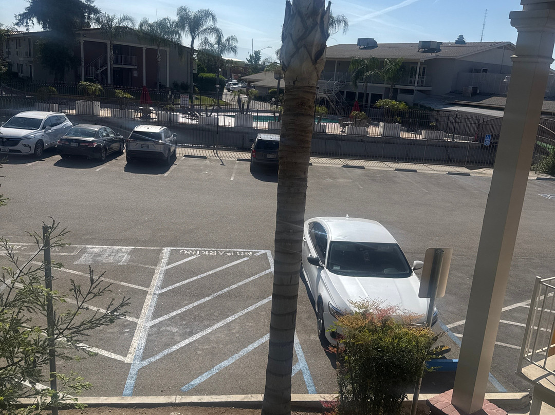 山丘小屋贝斯特韦斯特优质酒店主图