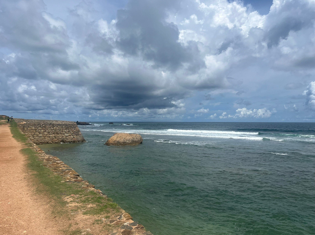 Yazu At The Beach, Galle
