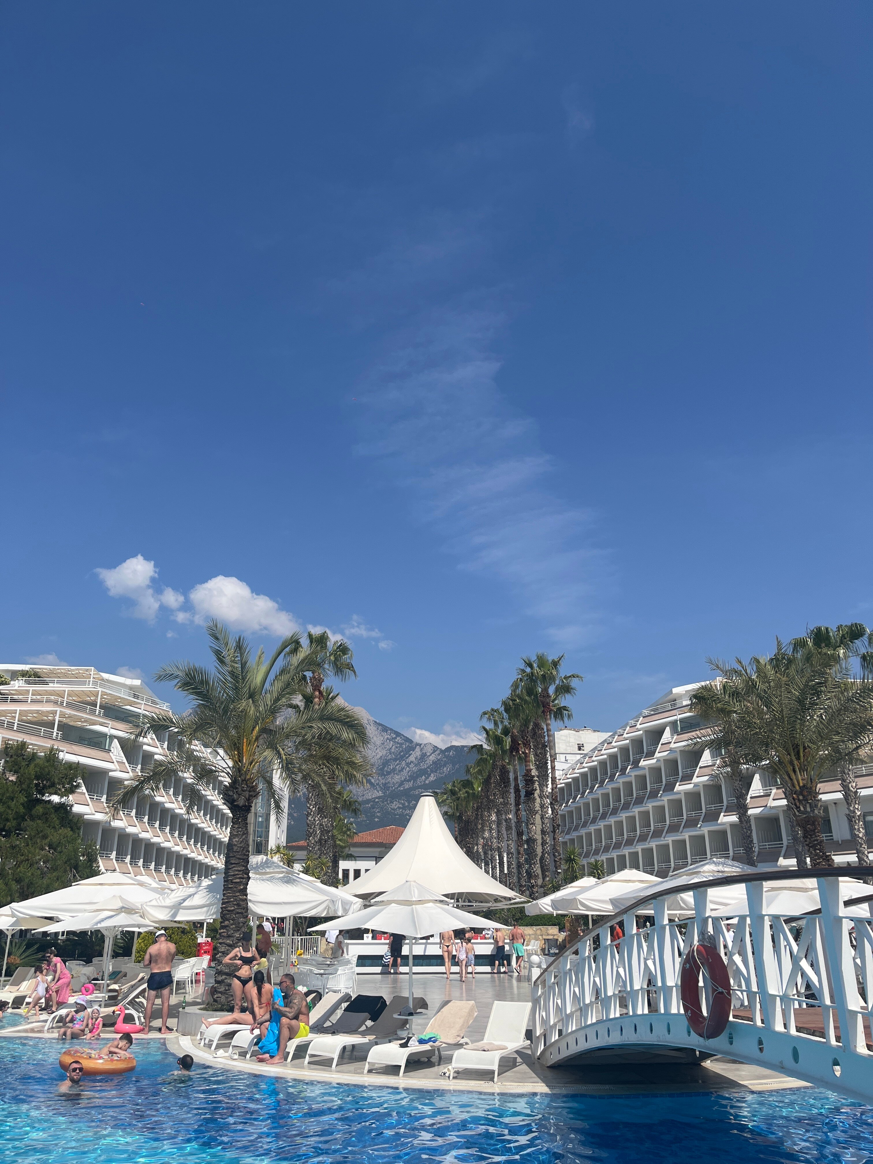 皇后公园拉伊高级特基罗娃酒店-旅行者