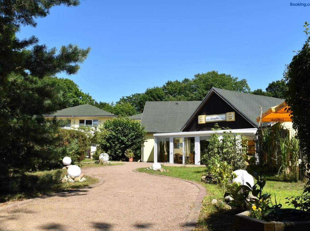 Zempin酒店住宿-Hotel & Restaurant "Seeadler"