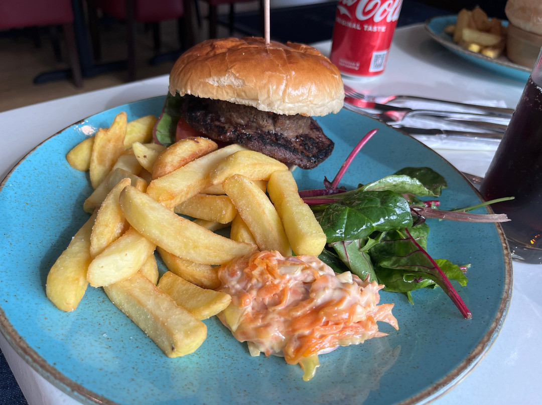 Highland Hideout Bar & Restaurant