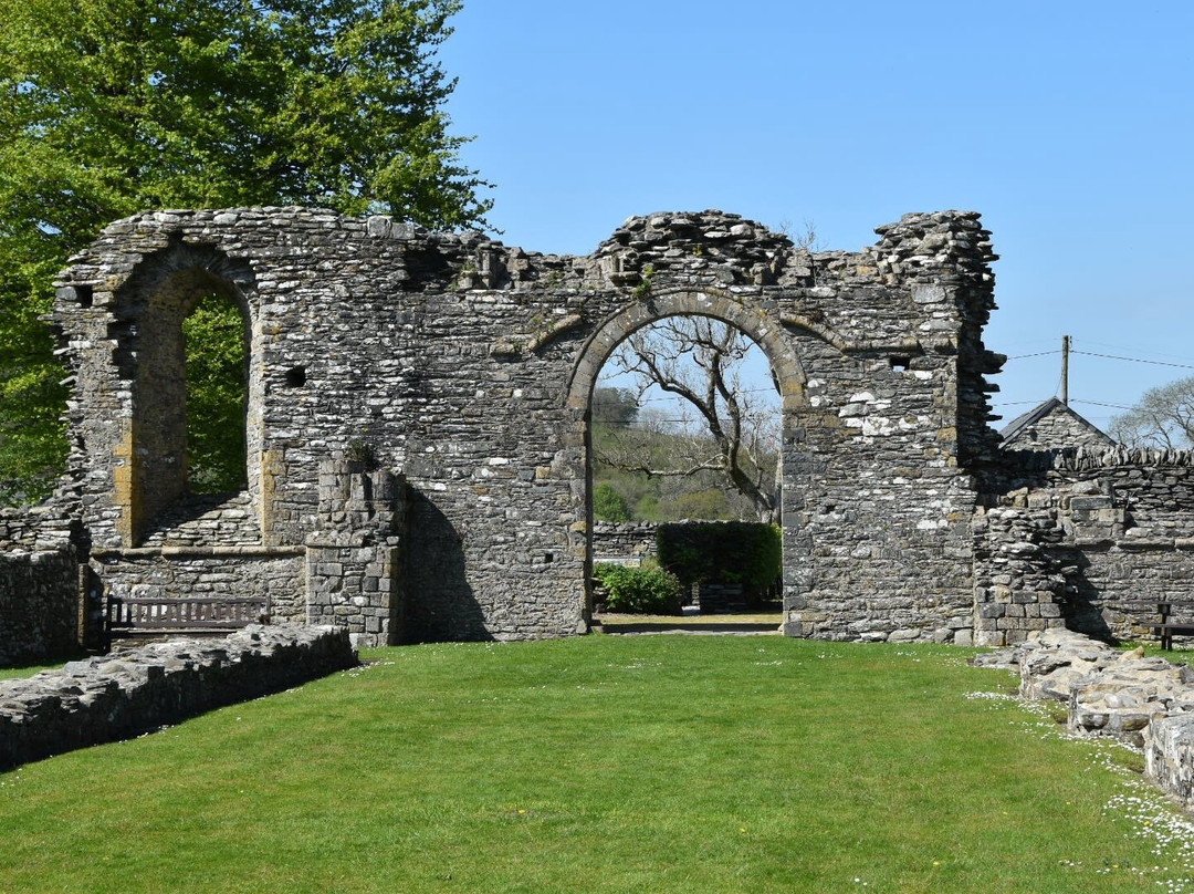 Strata Florida Abbey-Tregaron必去景点