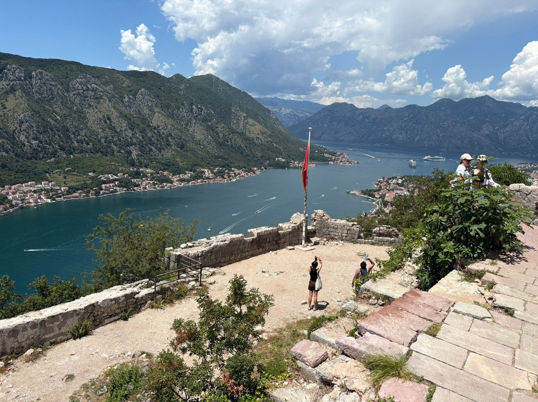Kotor Fortress-Spiljari必去景点