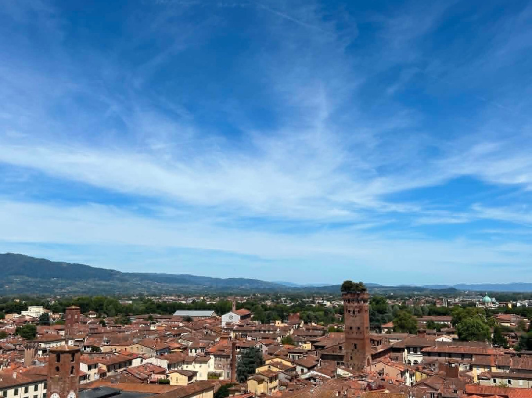 Torre delle Ore-卢卡必去景点