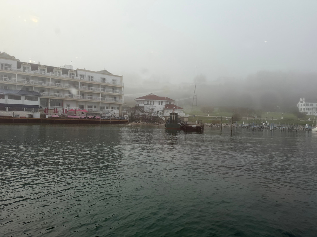 Chippewa Hotel Waterfront主图