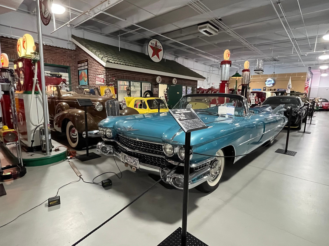 Dauer Museum Of Classic Cars-森赖斯必去景点