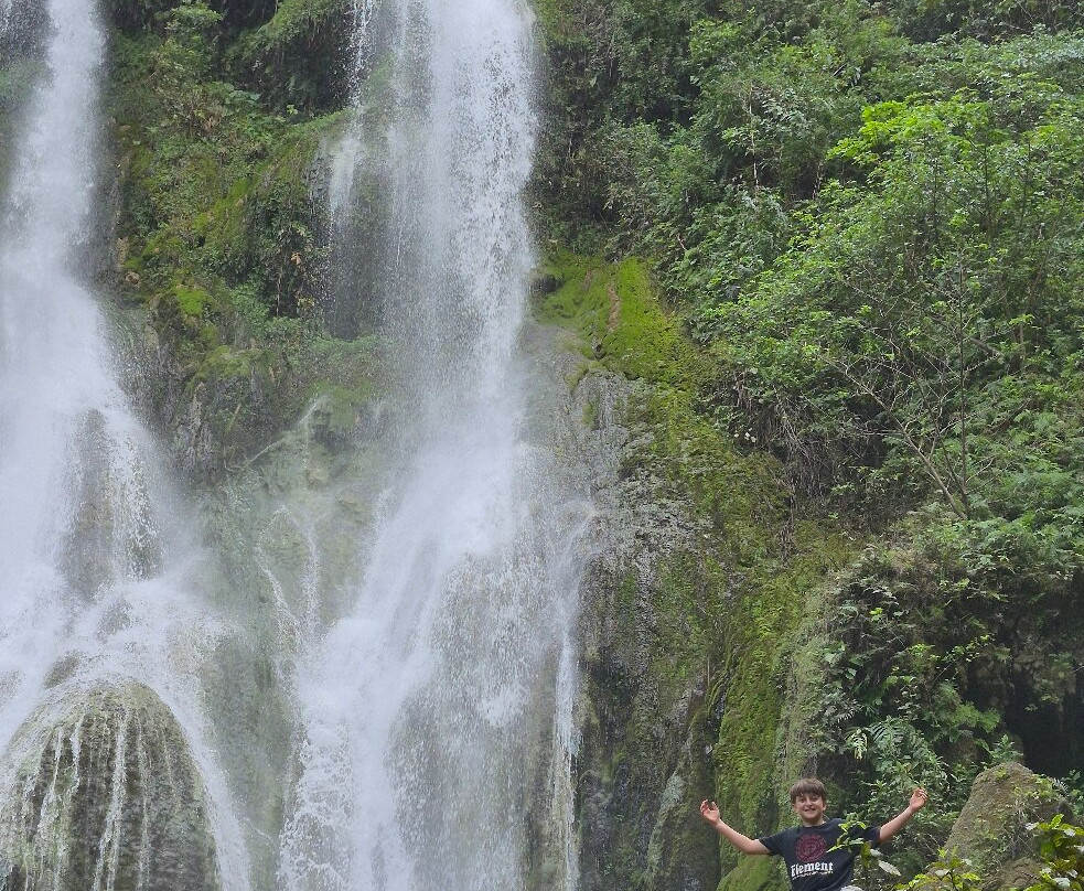 Cascades Waterfalls-Mele Maat必去景点