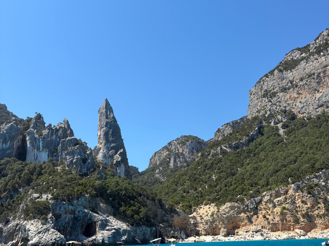 Blue Driving - Noleggio Gommoni ed escursioni nel Golfo di Orosei-奥罗塞必去景点