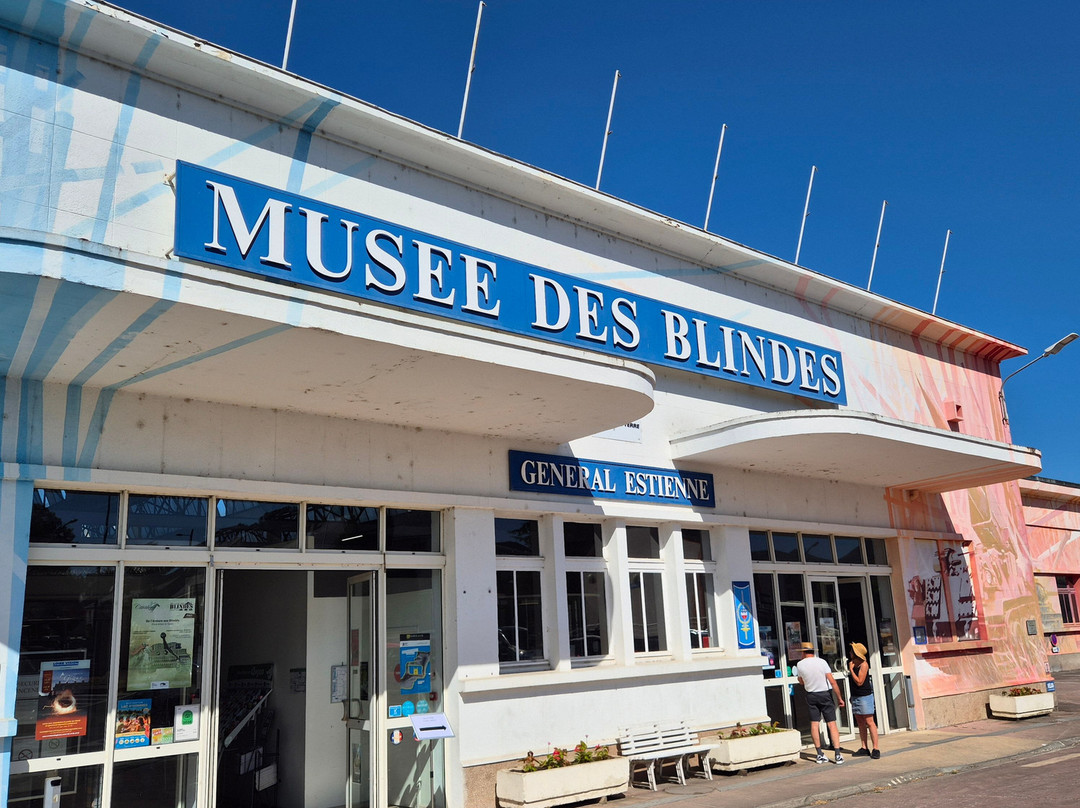 Musée Des Blindés-梭缪尔必去景点