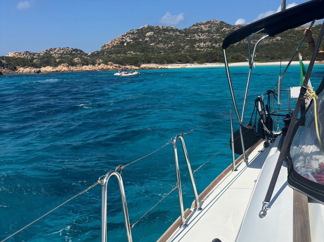 Leonidas - Gite in barca La Maddalena-拉马达莱娜必去景点