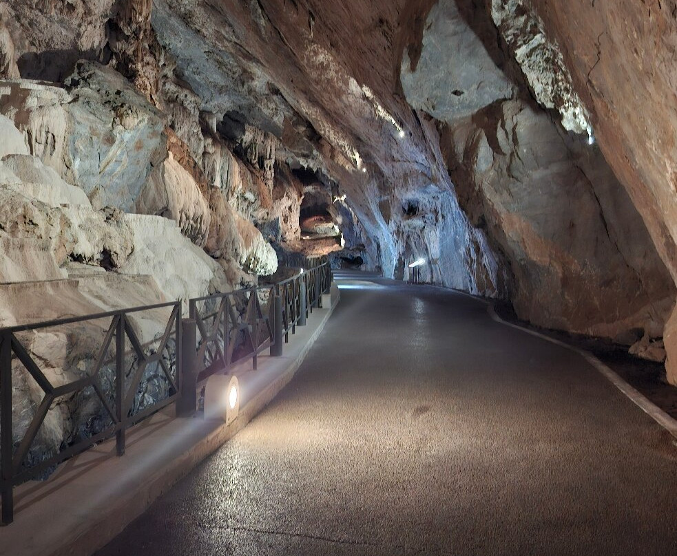 Grotta Di San Giovanni-Domusnovas必去景点