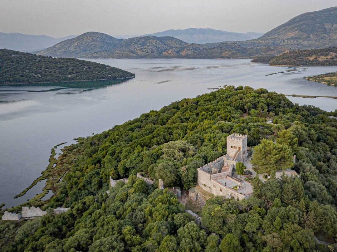 ksamil:lake tours in albania with Swimming and mersedes ride