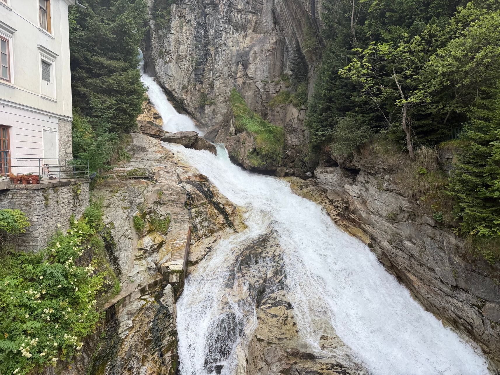 加斯泰因贝尔维尤蒙迪酒店-旅行者