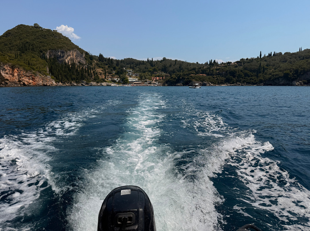 Corfu Explore Boats-Paleokastritsa必去景点