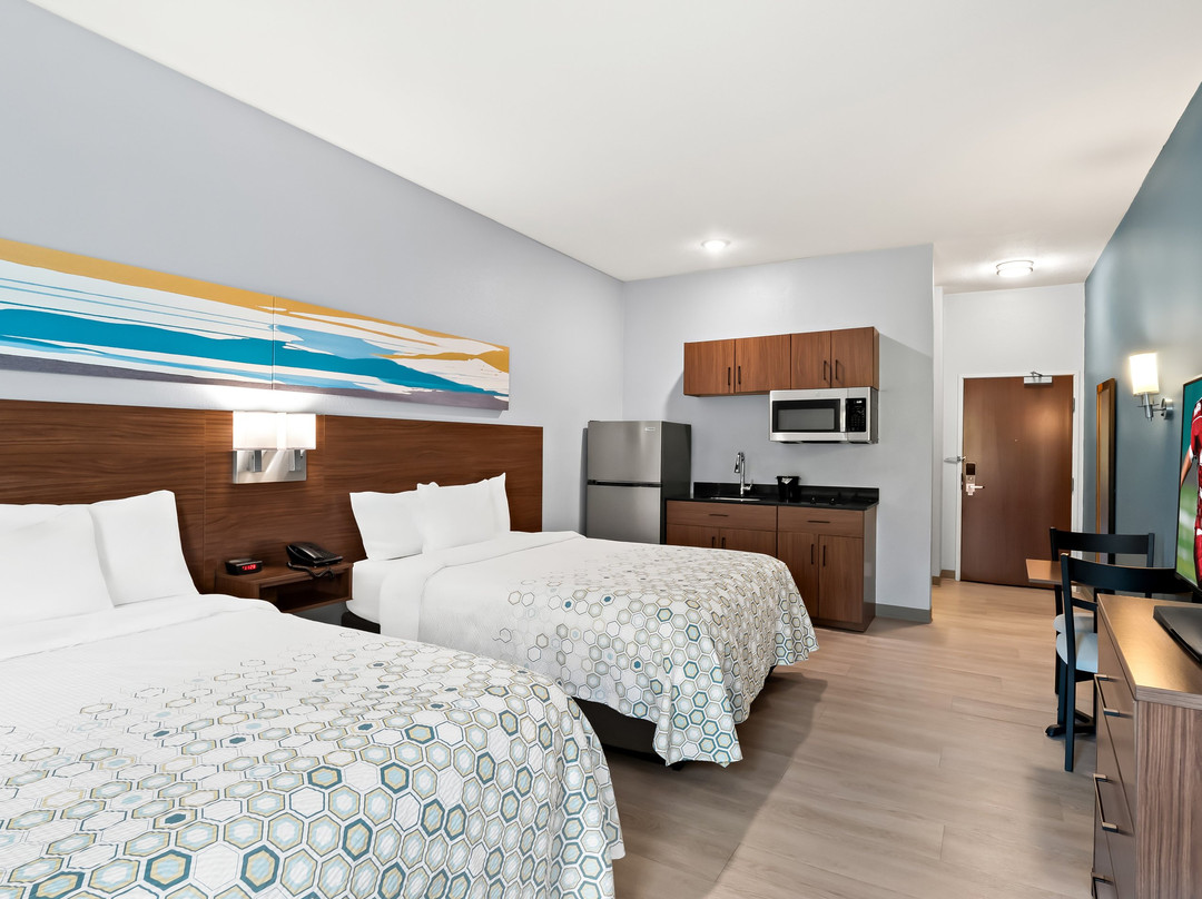 Holt酒店住宿-HomeTowne Studios by Red Roof East Lansing - Okemos