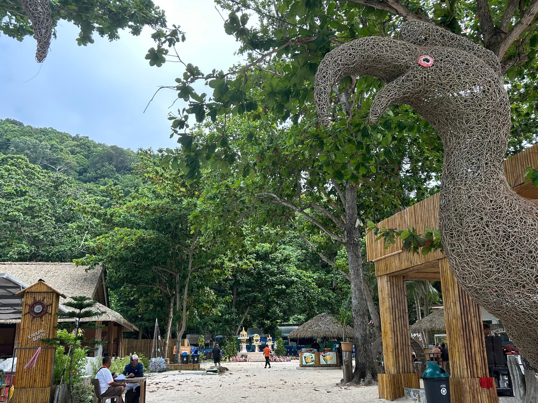 Kahung Beach Phuket-珊瑚岛必去景点