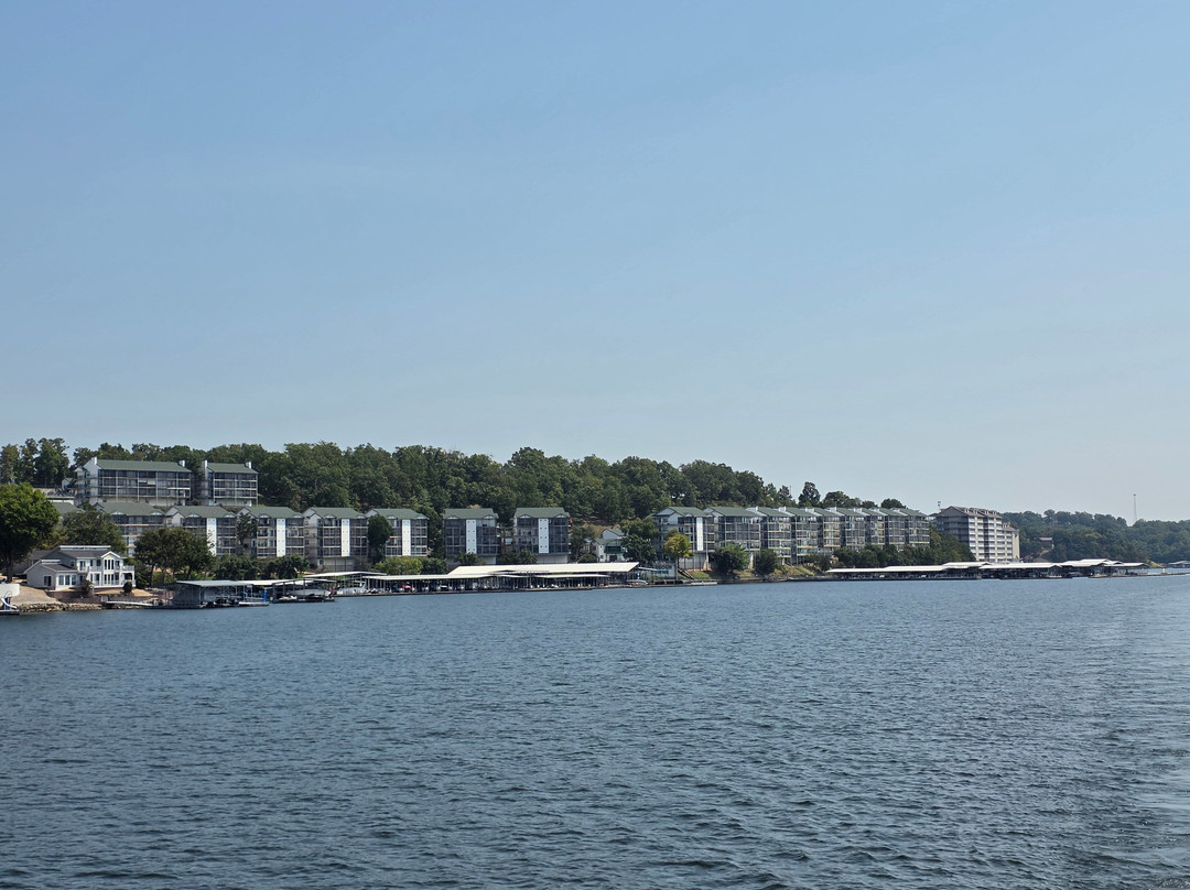 Celebration Cruises-Lake Ozark必去景点