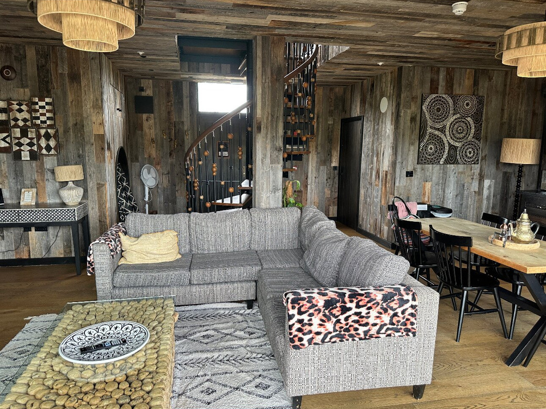 Safari Lodges At West Midlands Safari Park主图