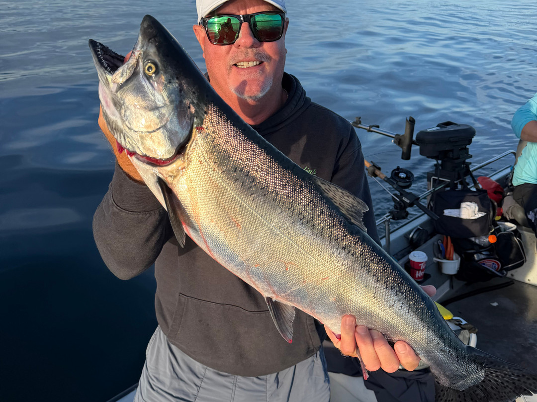 Fishing Storie Charters-坎贝尔里弗必去景点