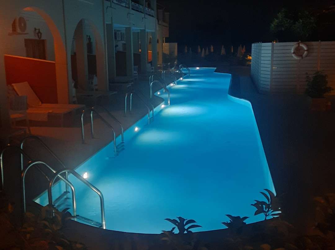Roda Oasis Hotel & Apartments主图