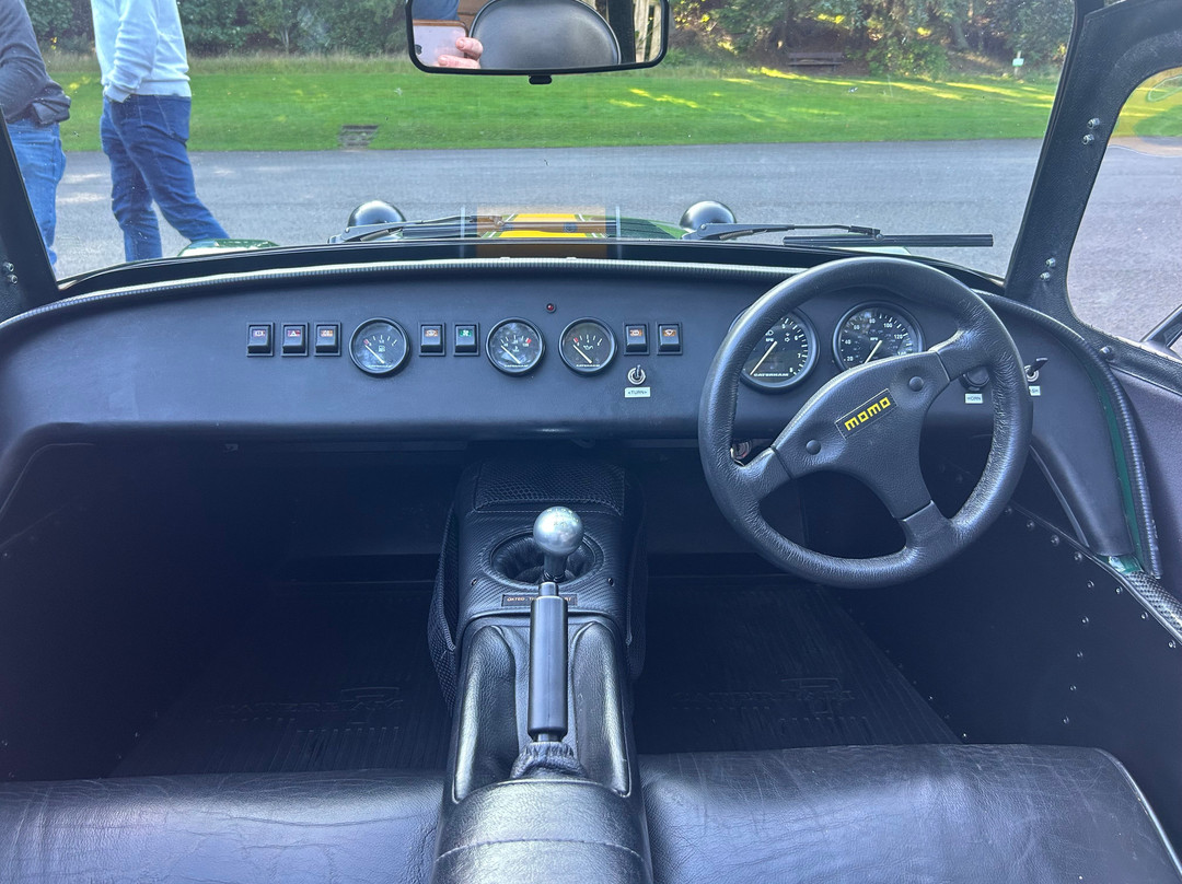 Highland Caterham Hire-埃尔金必去景点
