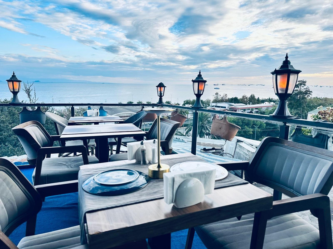 Best View Rooftop Seafood & Steak