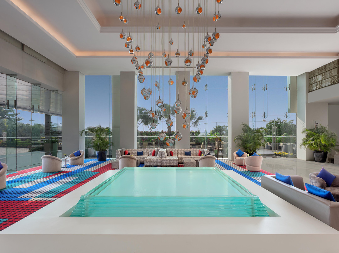 古尔冈铂尔曼中央公园酒店主图