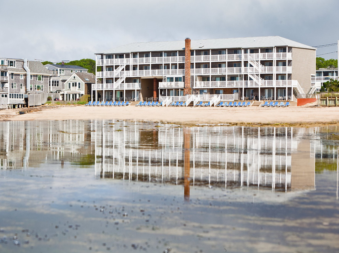Surfside Hotel & Suites