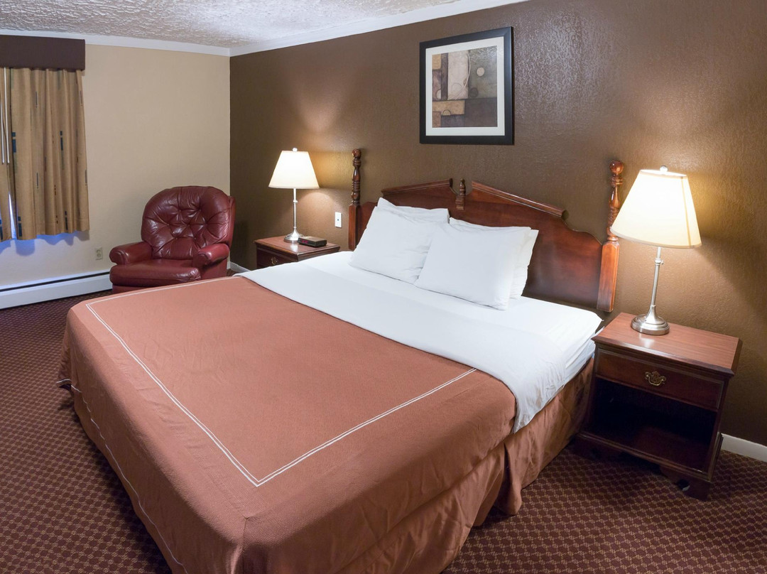 Americas Best Value Inn & Suites - Clarence/Buffalo East