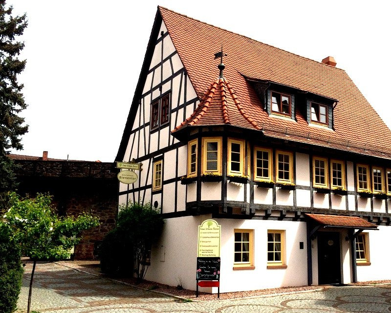 Erbach酒店住宿-Zum Grunen Baum