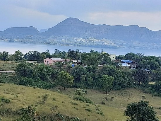 Lake Vaitarna Resort主图