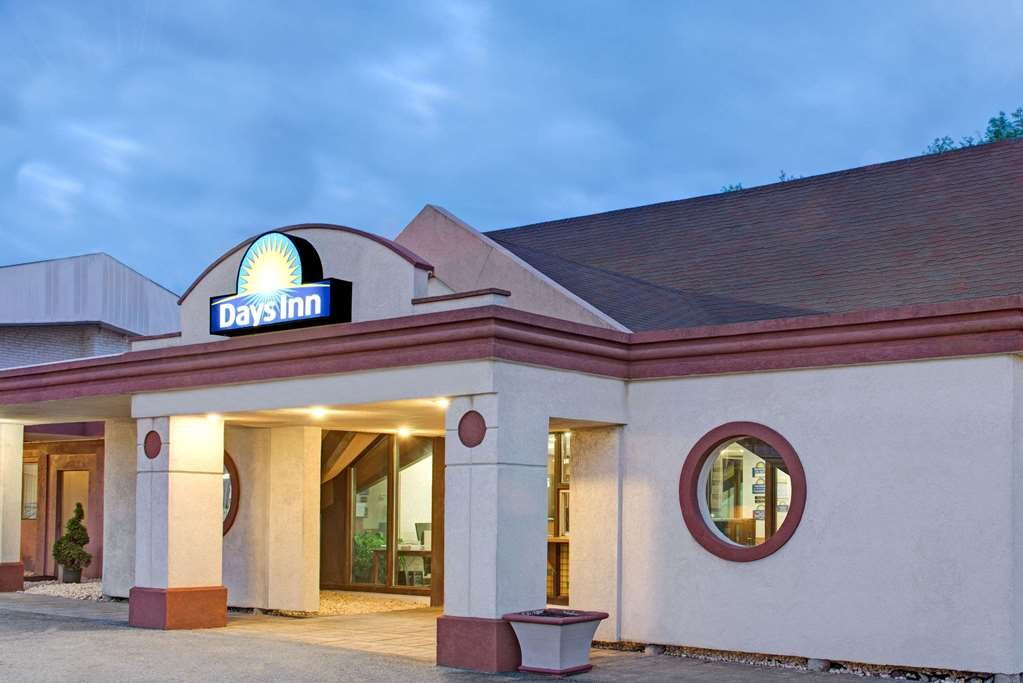 Days Inn by Wyndham Washington Pennsylvania