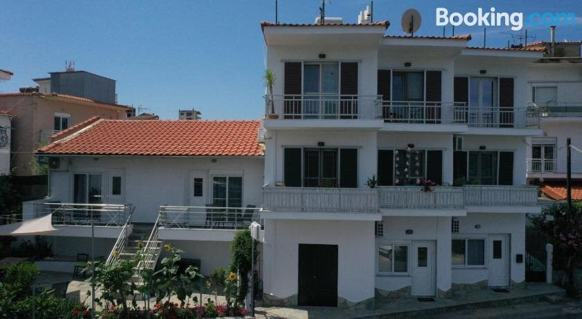 Doukas Apartments