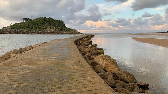 Isla de Garraitz景点图片