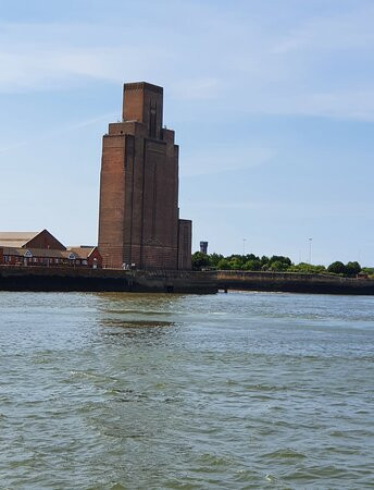 Kingsway Mersey Tunnel Ventilation Tower-Wallasey必去景点