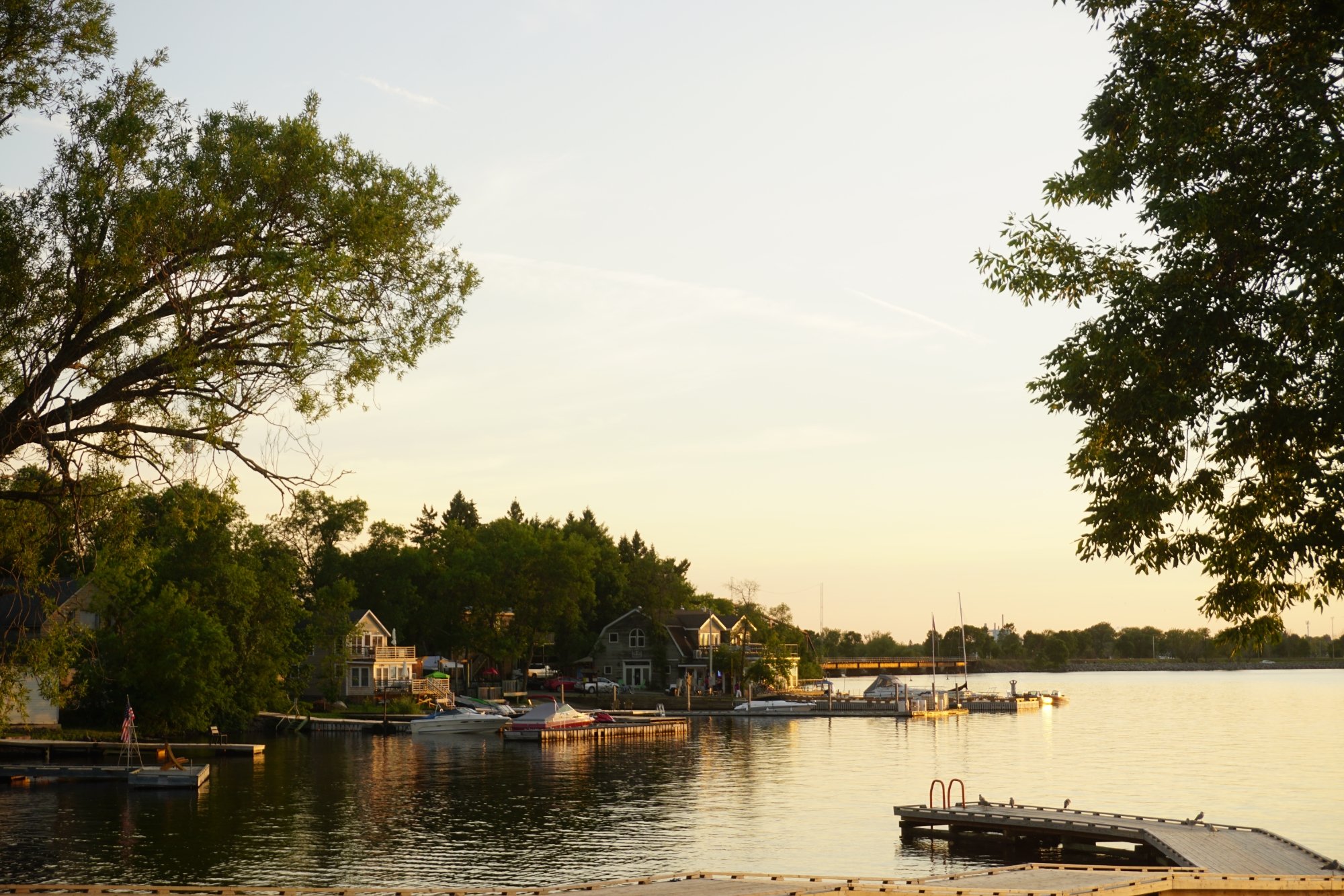 Rainy Lake Inn at Tara's Wharf-官方