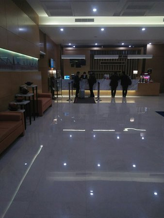 西安经开智选假日酒店（行政中心地铁站店）主图