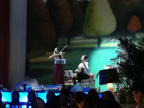 AndMorerestaurant餐厅主图