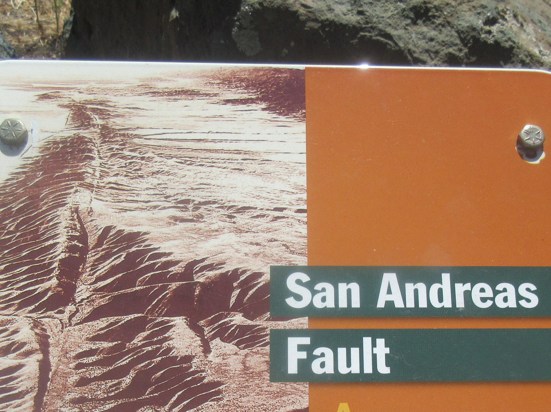 棕榈沙漠旅游景点-San Andreas Fault