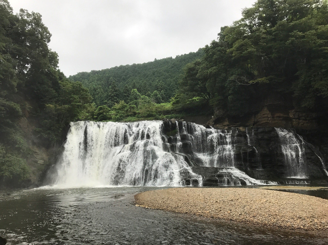 那须乌山市旅游景点-Ryumon Furusato Mingeikan