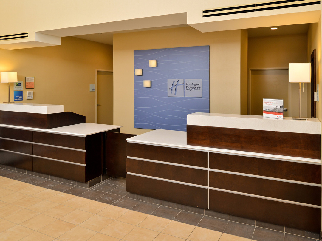 Holiday Inn Express & Suites Peekskill-lower Hudson Valley by IHG主图