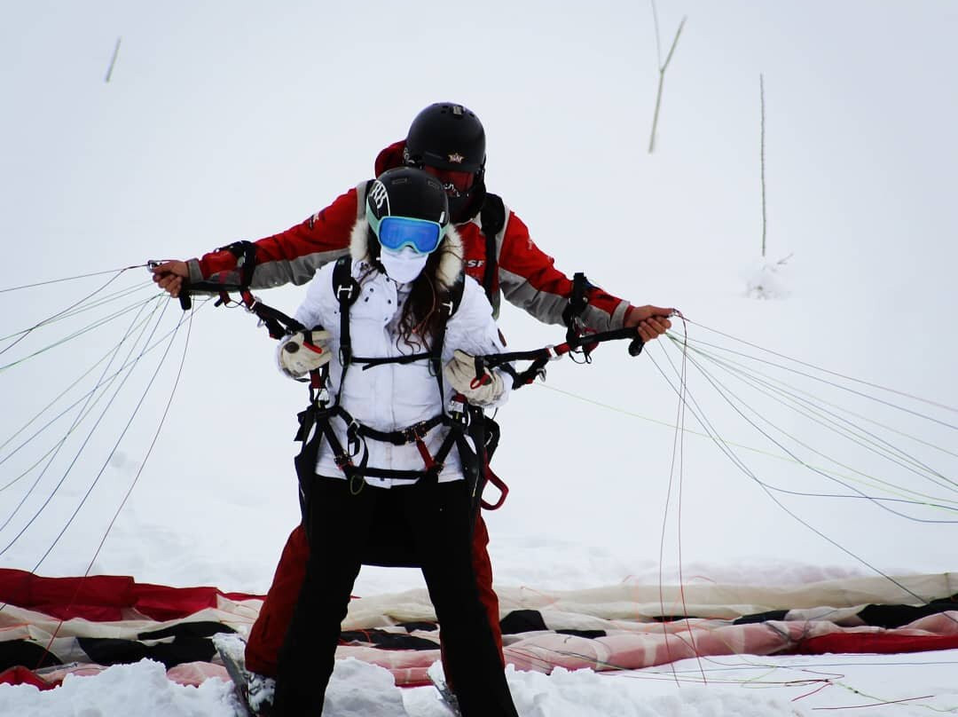 2 Alpes Parapente景点图片