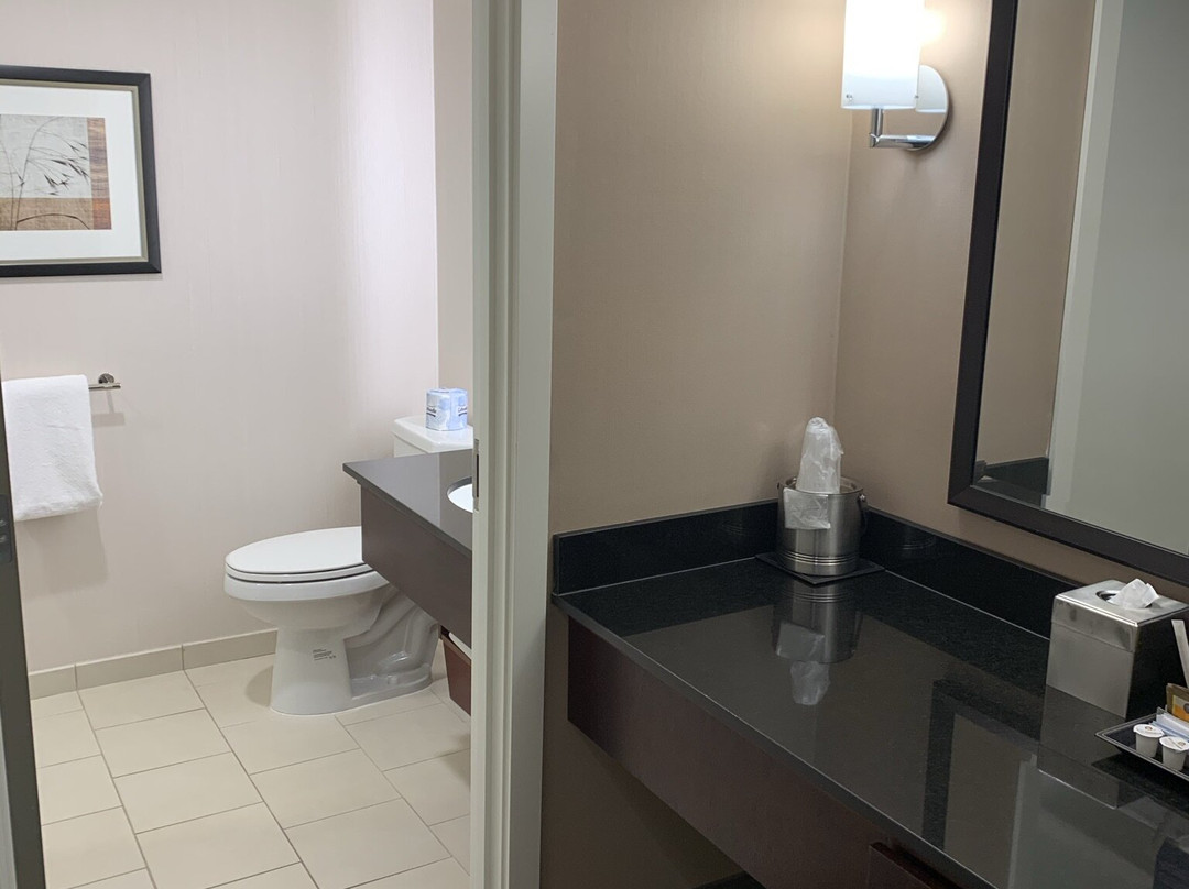 波特兰希尔顿逸林酒店主图