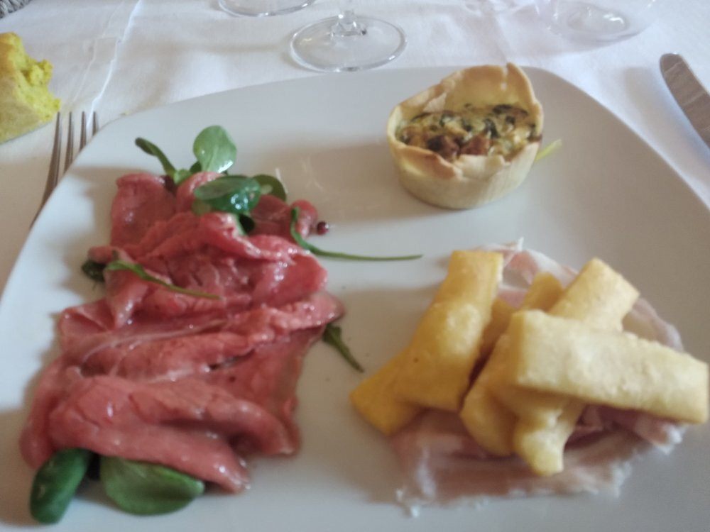 Cardona旅游攻略图片