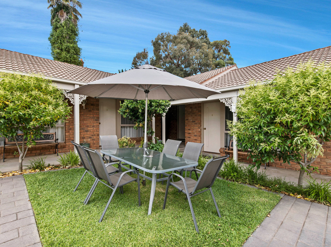 Golden Square Motor Inn主图