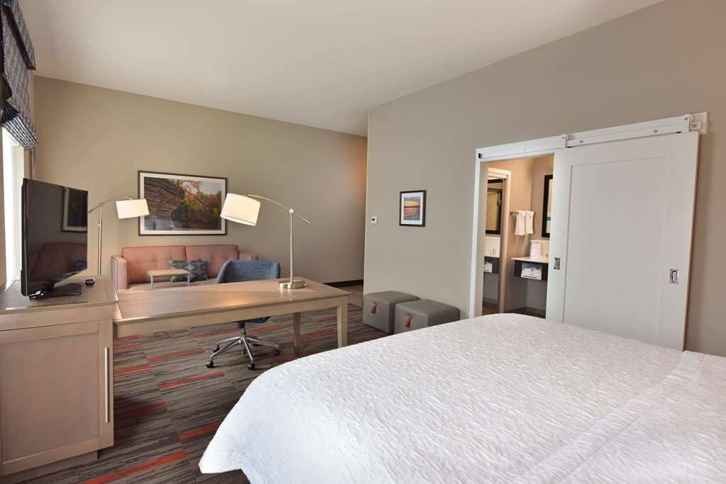 Hampton Inn & Suites Wisconsin Dells主图
