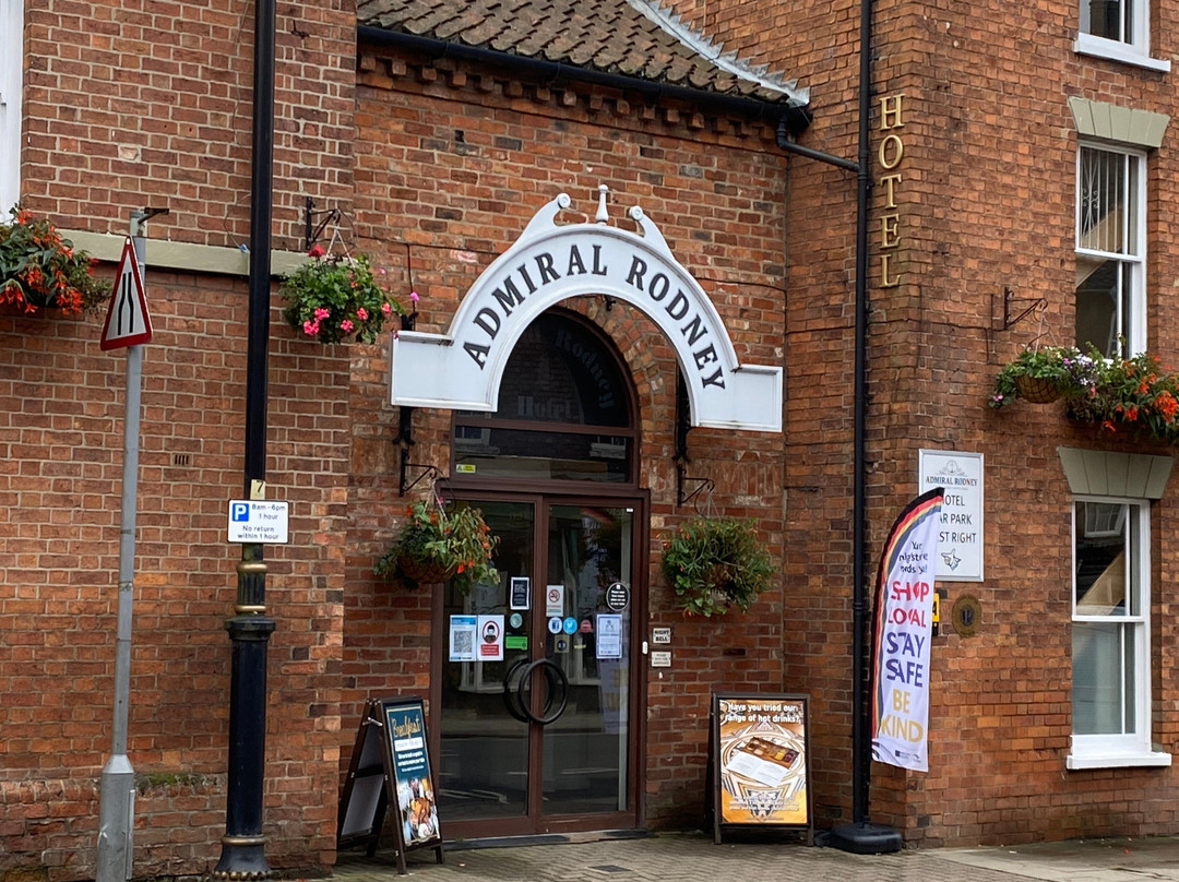The Admiral Rodney Hotel, Eatery & Coffee House主图